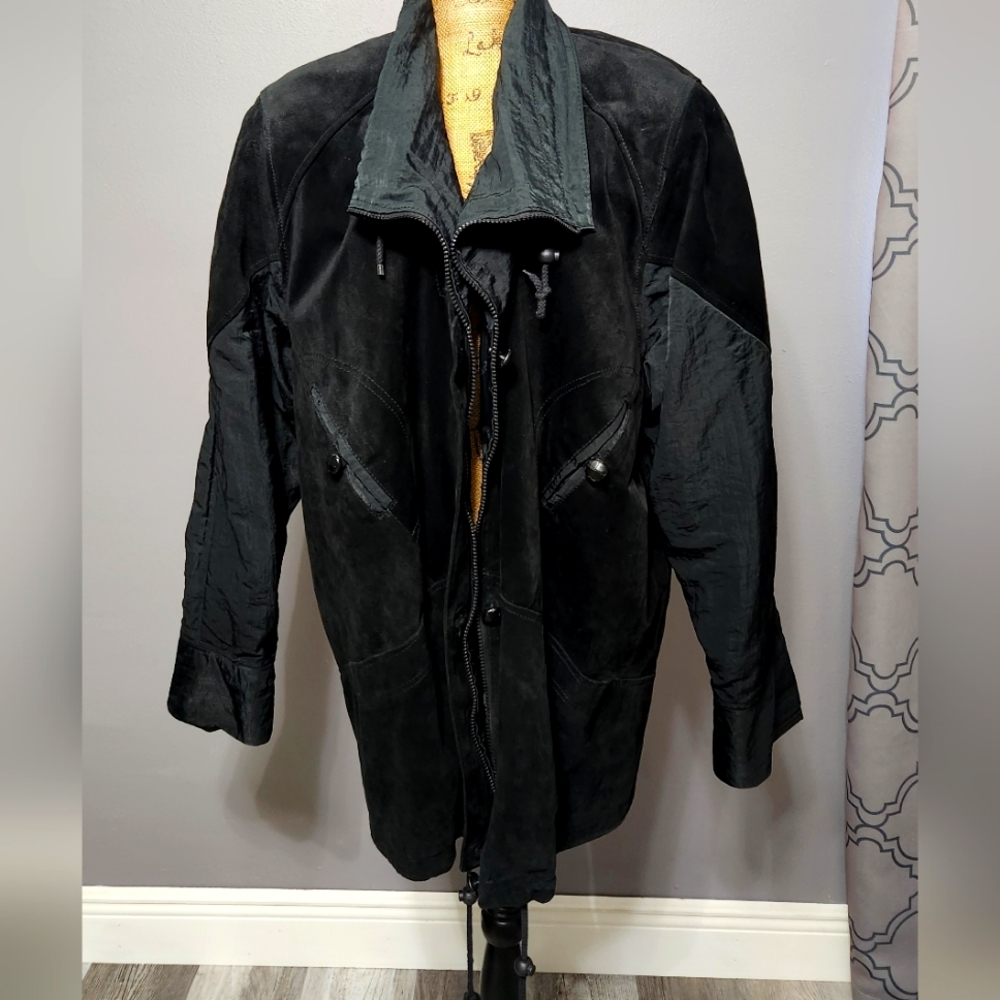 Vintage Pelle New York  Milano Geniune Leather Jacket Mens size Large. Nylon int